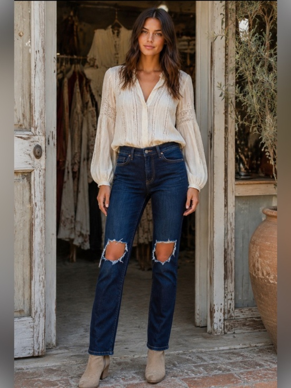 Free People Dark Wash Distressed Ripped Knee Straight Leg Jeans Size 25